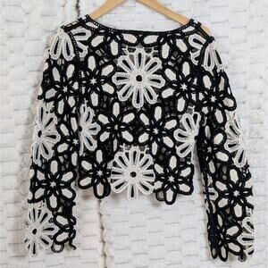 Rebellion Again Crochet Top Medium Black & Cream Floral Crop Flared Sleeve Boho